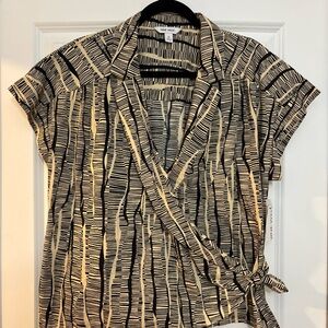 Nine West Top Blouse Black and Tan Notched Shawl